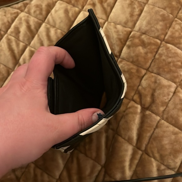 Gucci Black and White GG Marmont Matelassé Chevron Card Case Wallet - Picture 5 of 9